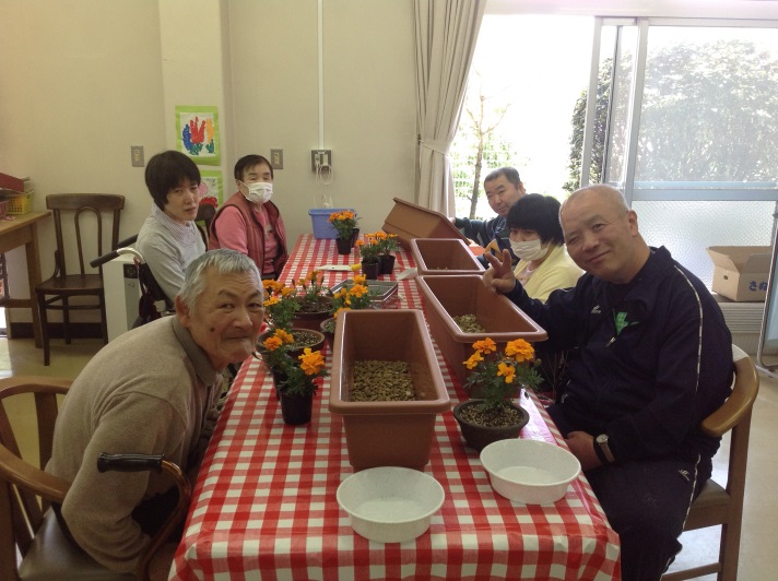 園芸活動の様子