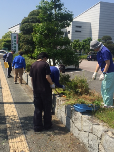 地域清掃実施＆防災センター研修の様子