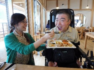 「天空の郷　さんさん」にて食事