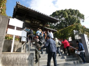 来迎寺山門、石段写真