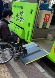 低床電車　利用者