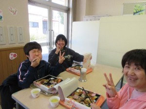 ⑦