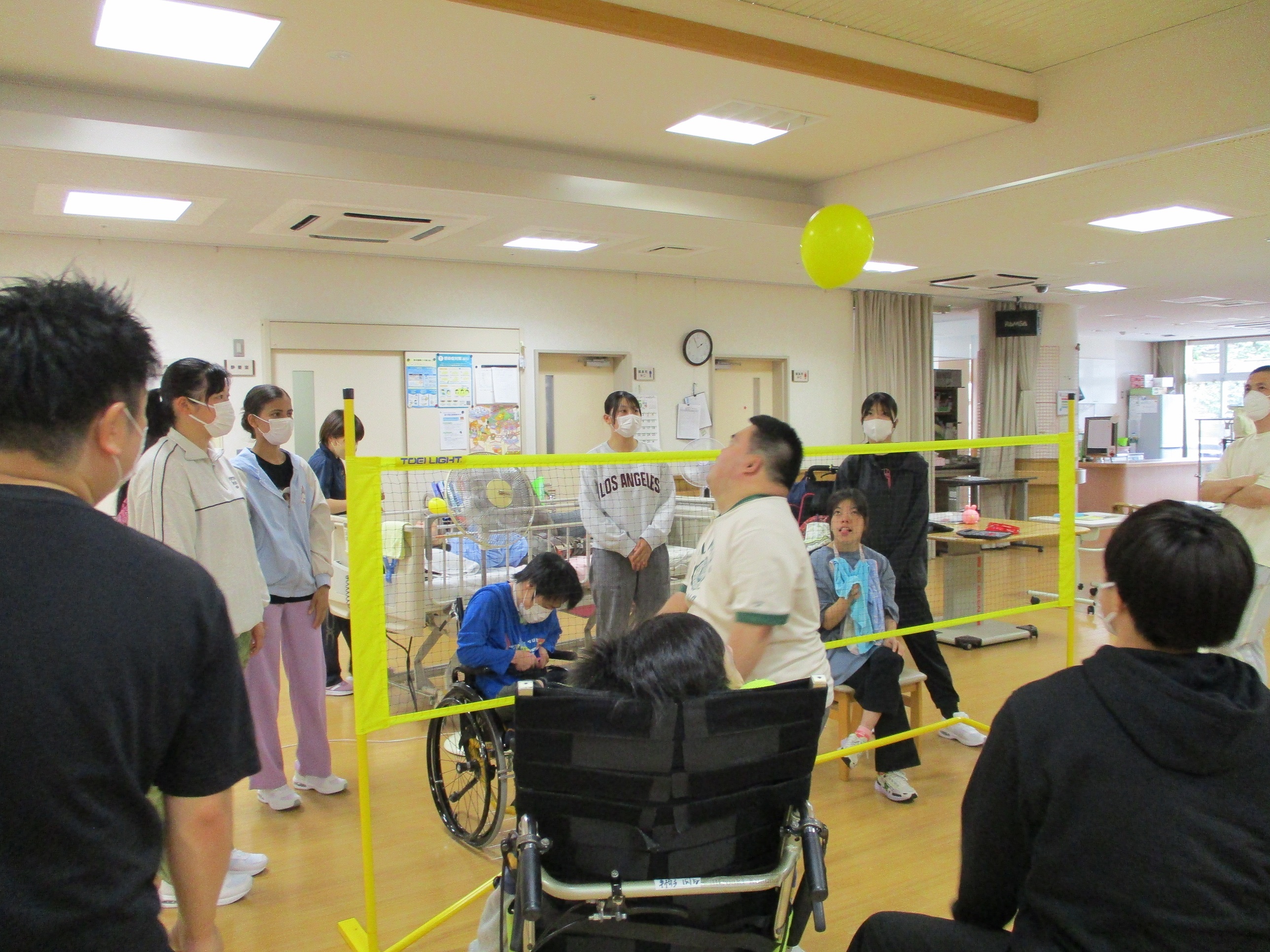 風船バレー