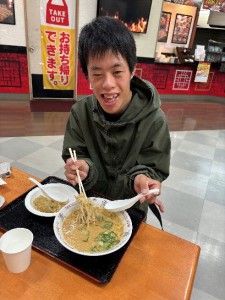 ⑤