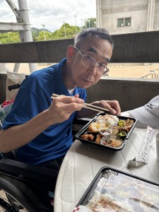 ④