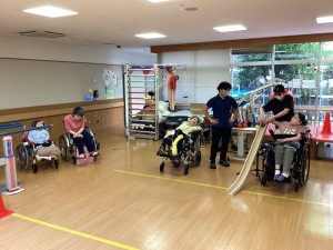 ④
