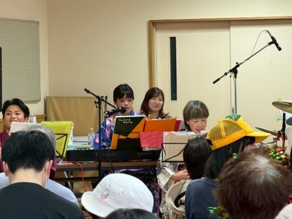 バンド８