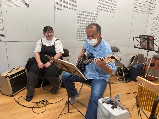 バンド14